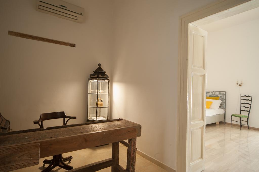 Suite San Giorgio Трані Екстер'єр фото