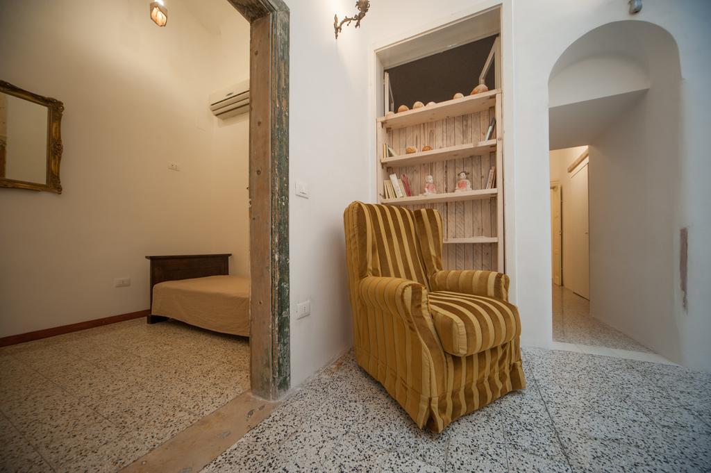 Suite San Giorgio Трані Екстер'єр фото