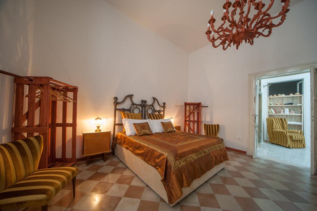 Suite San Giorgio Трані Екстер'єр фото